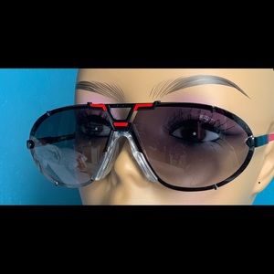 “Jayden” (Red/black)